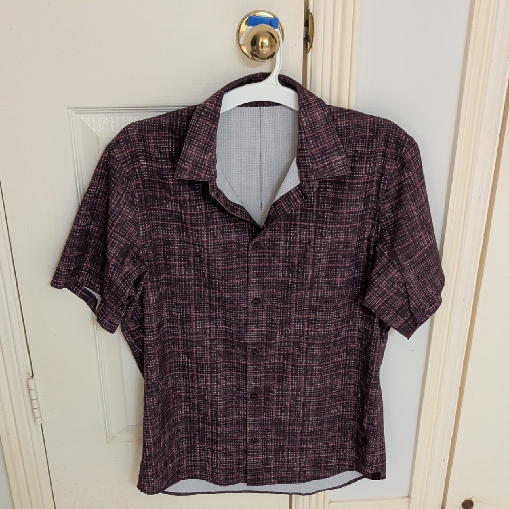 lululemon athletica Black and Red Casual Button Down Shirt